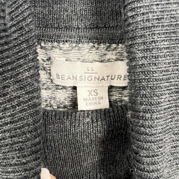 L. L. Bean Women's XS Fair Isle Nordic 100% Merino Wool Crew Turtleneck Sweater - Picture 2 of 9